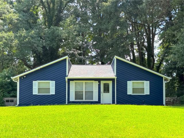 3 BR, 2 BA Apartment 813 Post Oak Circle, Lawrenceville, GA 30046