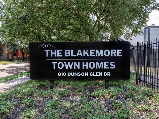 3 BR, 2 BA Apartment 810 Dunson Glen Drive Unit 411, Houston, TX 77090
