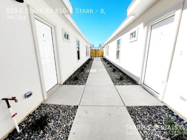 3 BR, 2 BA Apartment 810 E Starr Rd 810 B Starr, Mercedes, TX 78570