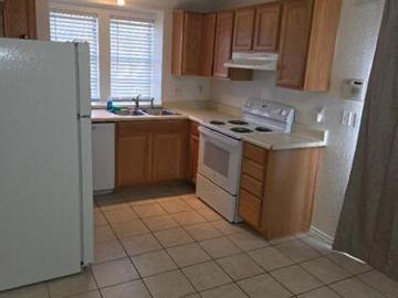 3 BR, 2 BA Apartment 8111 West Wacker Road, Peoria, AZ 85381
