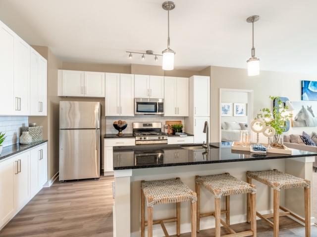 3 BR, 2 BA Apartment 8115 Evening Star Drive Unit 322, Pasadena, MD 21122