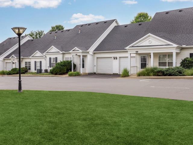 3 BR, 2 BA Apartment 815 Frost Road Unit 07 0704, Streetsboro, OH 44241