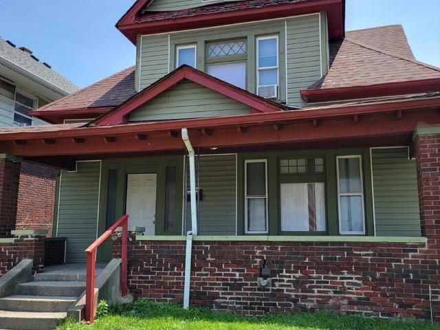 3 BR, 2 BA Apartment 819 Dawson Street, Indianapolis, IN 46203