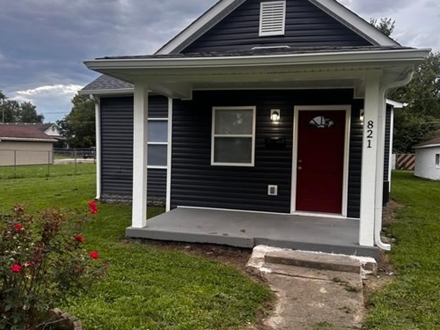 3 BR, 2 BA Apartment 821 Morris Avenue, Shelbyville, IN 46176