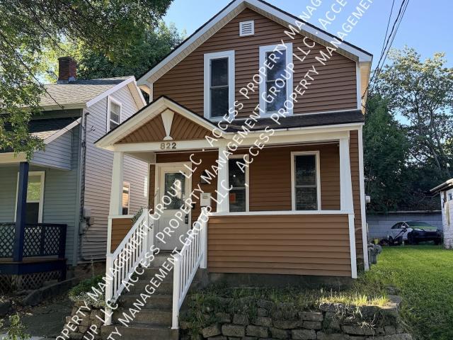3 BR, 2 BA Apartment 822 Hovey St SW, Grand Rapids, MI 49504