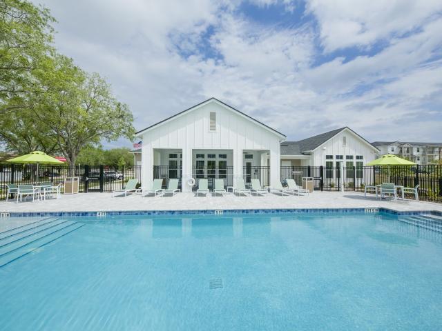 3 BR, 2 BA Apartment 8300 Merrill Road Unit 6309, Jacksonville, FL 32277