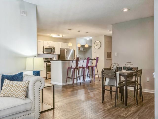 3 BR, 2 BA Apartment 8301 Paces Oaks Boulevard Unit 0634, Charlotte, NC 28213