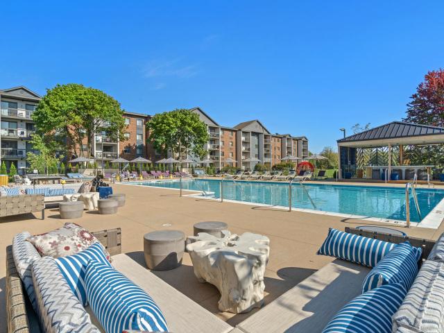 3 BR, 2 BA Apartment 830 Foxworth Boulevard Unit 9415, Lombard, IL 60148