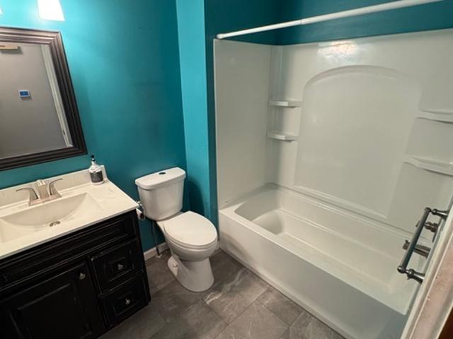 3 BR, 2 BA Apartment 941 Stonegate Road, Greenwood, IN 46142