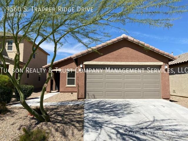 3 BR, 2 BA Apartment 9560 S. Trapper Ridge Drive, Tucson, AZ 85747