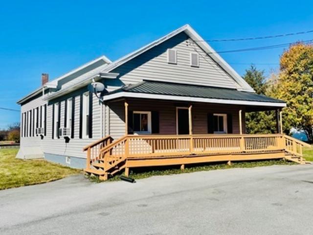 3 BR, 2 BA Apartment 96 West Main Street, Walnut Bottom, PA 17266
