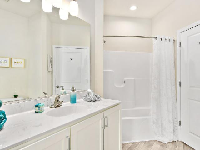 3 BR, 2 BA Apartment 9800 Shore Break Lane Unit 202, Berlin, MD 21811