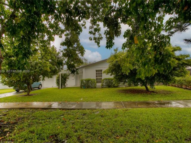 3 BR, 2 BA Apartment 9825 Southwest 196th Street, Cutler Bay, FL 33157