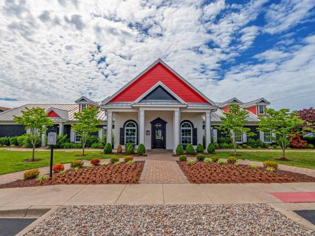 3 BR, 2 BA Apartment 9910 Shining Willow Way Unit SD201, Louisville, KY 40241