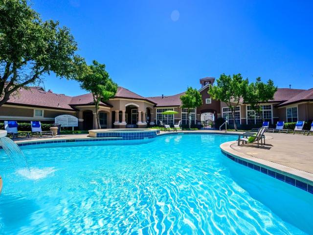 3 BR, 2 BA Apartment 901 Lakeside Circle Unit 12310, Lewisville, TX 75057