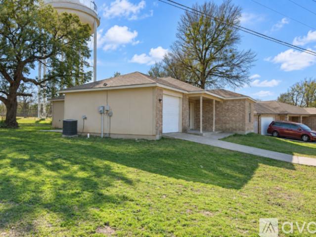 3 BR, 2 BA Apartment 907 Carla Kay Dr, Belton, TX 76513
