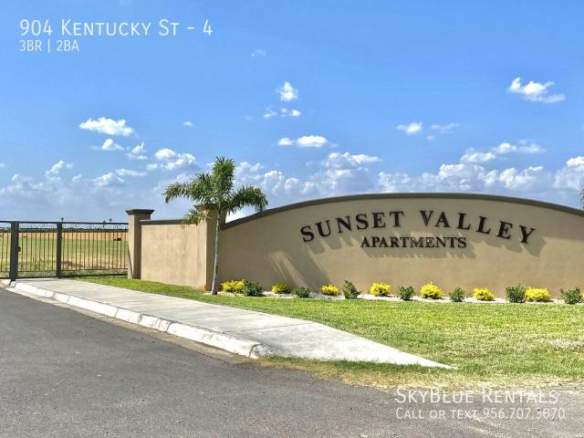 3 BR, 2 BA Apartment 904 Kentucky St Alton, TX 78573