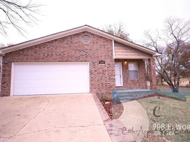 3 BR, 2 BA Apartment 908 E. Word, Jonesboro, AR 72401