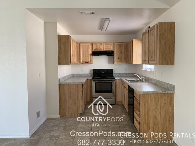 3 BR, 2 BA Apartment 9152 Putteet Rd, Cresson, TX 76035