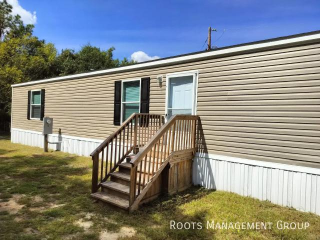 3 BR, 2 BA Apartment 91 Connie Ct Spring Lake, NC 28390
