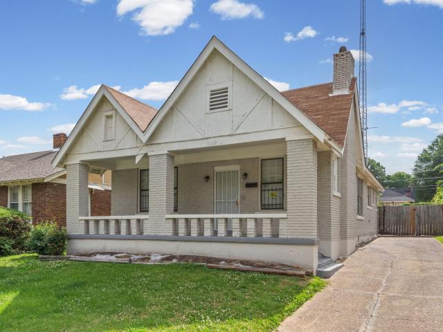 3 BR, 2 BA Apartment 930 N Evergreen St, Memphis, TN 38107