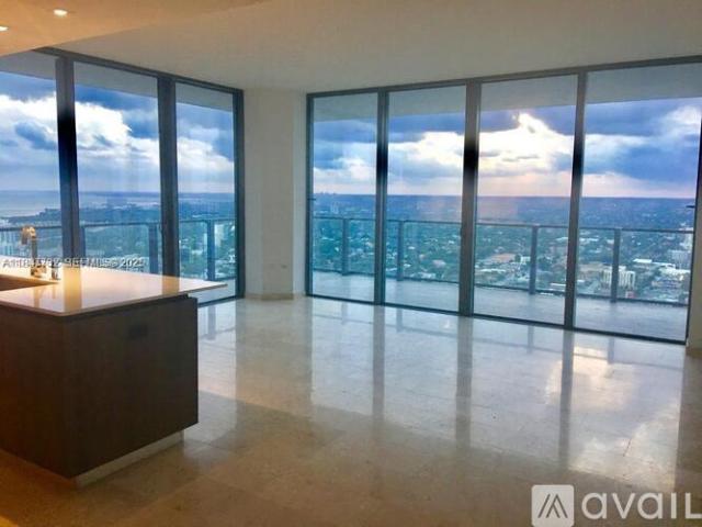 3 BR, 3.1 BA Apartment SW 7th St, Unit 3402, Miami Dade County, FL 33174
