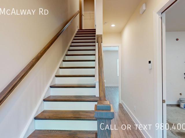 3 BR, 3.5 BA Apartment 1057 McAlway Rd, Charlotte, NC 28211