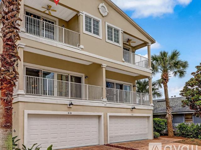 3 BR, 3.5 BA Apartment 137 3rd Avenue South, Unit D R, Jacksonville Beach, FL 32250