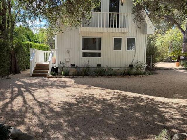 3 BR, 3.5 BA Apartment 3196 Serena Avenue, Carpinteria, CA 93013