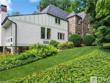 3 BR, 3.5 BA Apartment 60 Mount Joy Avenue, Scarsdale, NY 10583