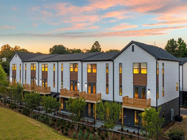 3 BR, 3.5 BA Apartment 72 Milton Ave SE Unit 801, Atlanta, GA 30315