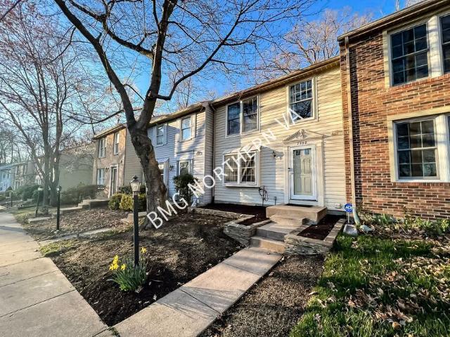3 BR, 3.5 BA Apartment 7520 Aspenpark Rd, Lorton, VA 22079