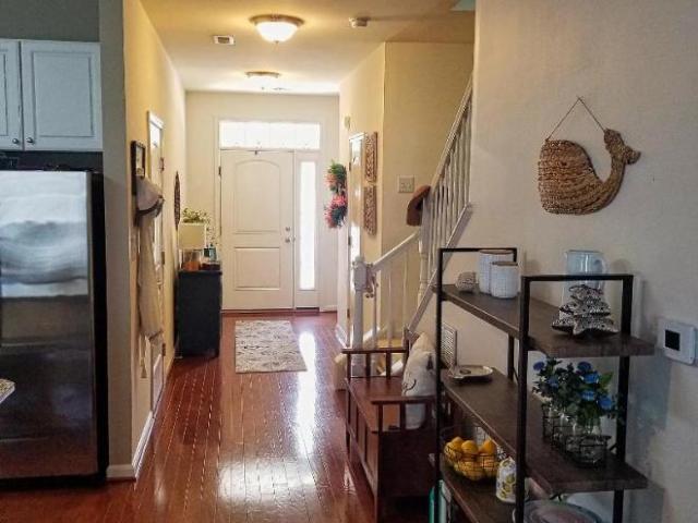3 Br, 3 bath, Townhouse/Brownstone/RowHouse 35469 Mercury Dr