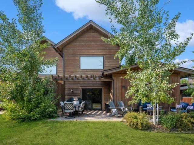 3 Br, 3 bath, Townhouse/Brownstone/RowHouse 5224 Tumblehome Ave