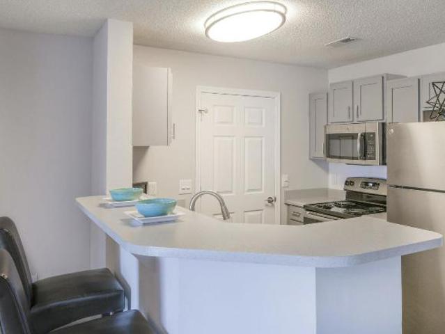 3 Br, 3 bath, Apartment 5110 Old Chapel Hill Rd