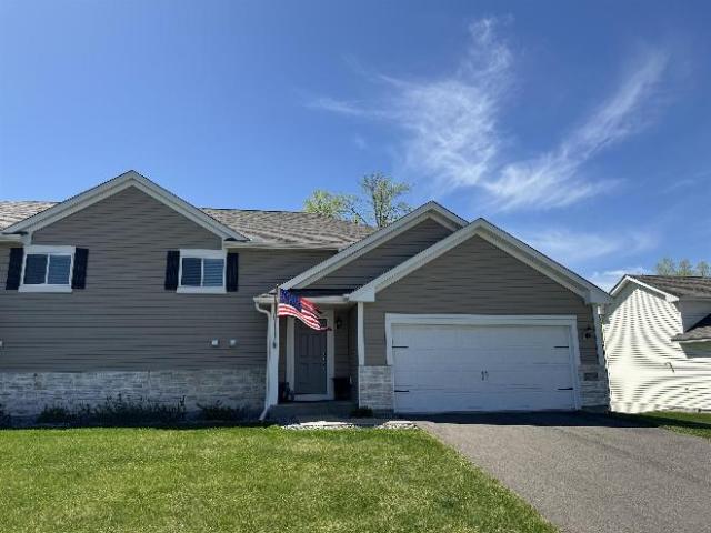 3 Br, 3 bath, Single Family 1038 White Tail Lane