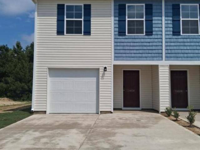 3 Br, 3 bath, Single Family 2460 Brookville Dr