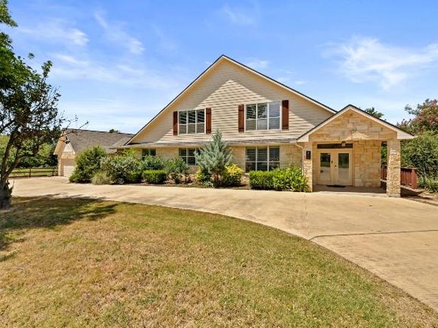 3 Br, 3 bath, Single Family 211 Moore Lane
