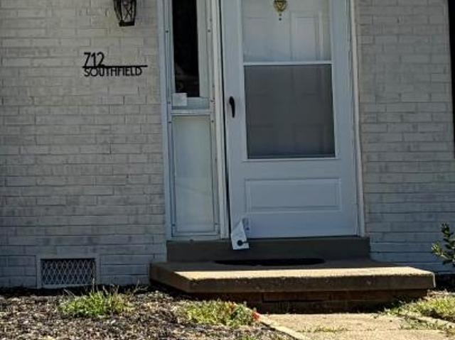 3 Br, 3 bath, Single Family 712 Southfield Rd