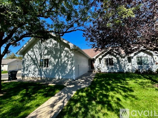 3 BR, 3 BA Apartment 1409 West 6th Street, Loveland, CO 80537