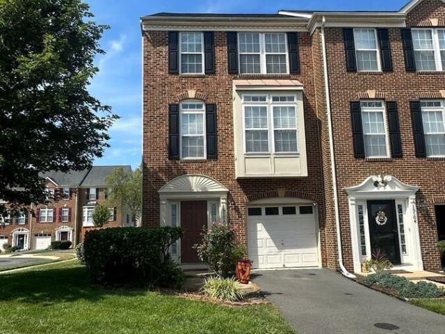 3 BR, 3 BA Apartment 15106 Danehurst Cir, Gainesville, VA 20155