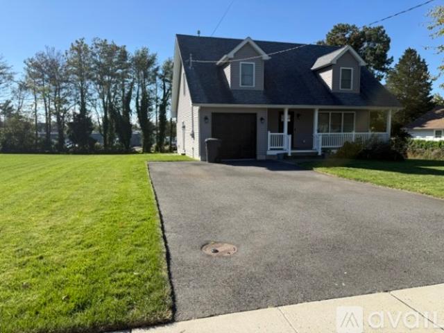 3 BR, 3 BA Apartment 1573 Partridge St, Toms River, NJ 08753