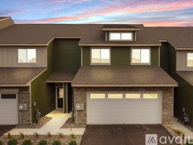 3 BR, 3 BA Apartment 17108 Dysart Pl, Unit N/A, Lakeville, MN 55044
