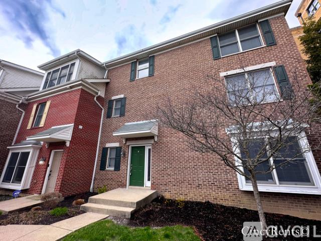 3 BR, 3 BA Apartment 1716 Grandmere Ln, Unit 1716, Cincinnati, OH 45206