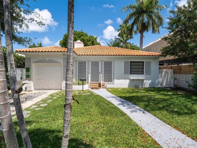 3 BR, 3 BA Apartment 1719 Lenox Ave, Miami Beach FL 33139, Miami Beach, FL 33139