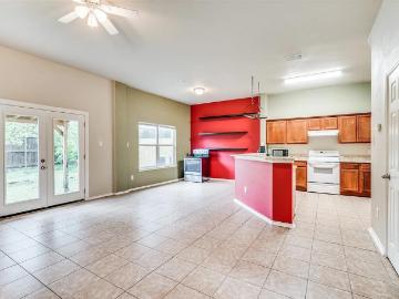 3 BR, 3 BA Apartment 17422 Energy Lane, Dallas, TX 75252