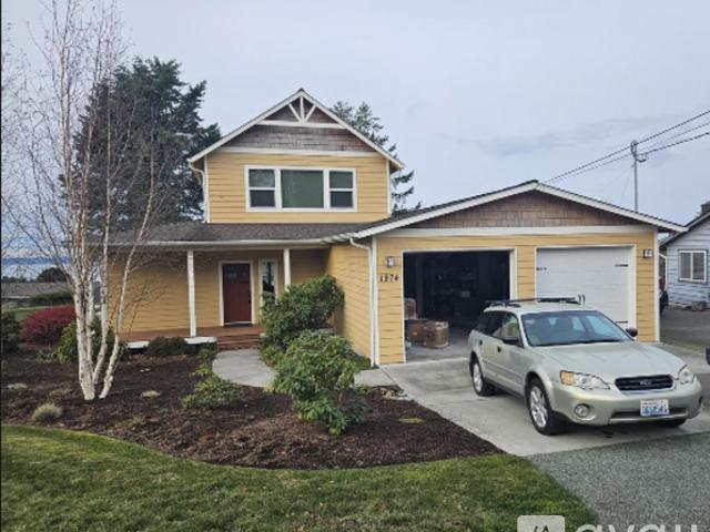 3 BR, 3 BA Apartment 1974 Pinecrest Ave, Coupeville, WA 98239