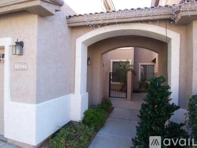 3 BR, 3 BA Apartment 1024 East Frye Road, Unit 1022, Phoenix, AZ 85048