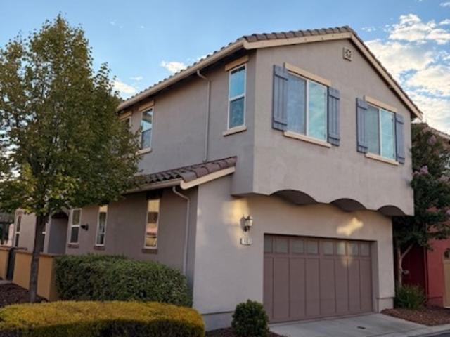 3 BR, 2.5 BA Apartment 1033 Dolce Ln, Roseville, CA 95661