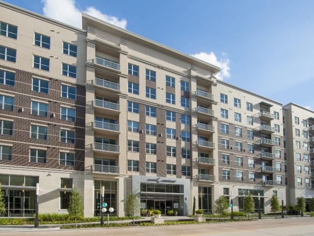 3 BR, 3 BA Apartment 10401 Town and Country Way Unit 101, Houston, TX 77024